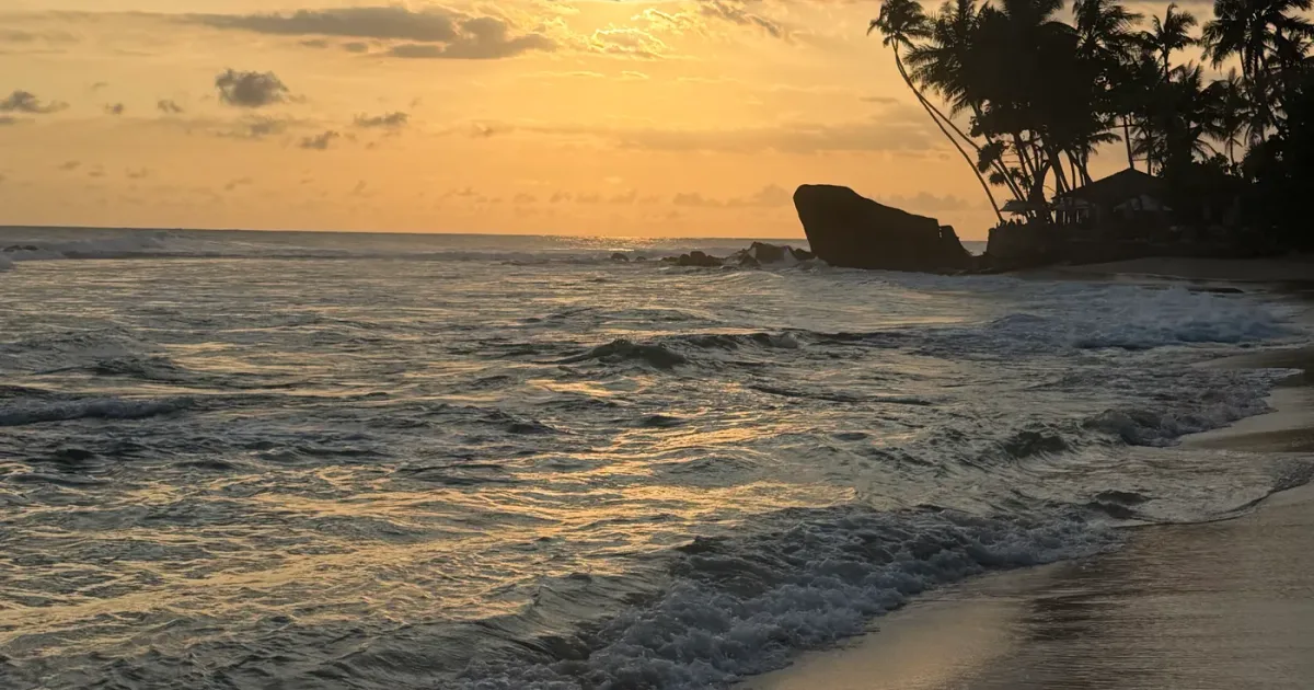 Dalawella Beach near Mihiripenna, south coast Sri Lanka