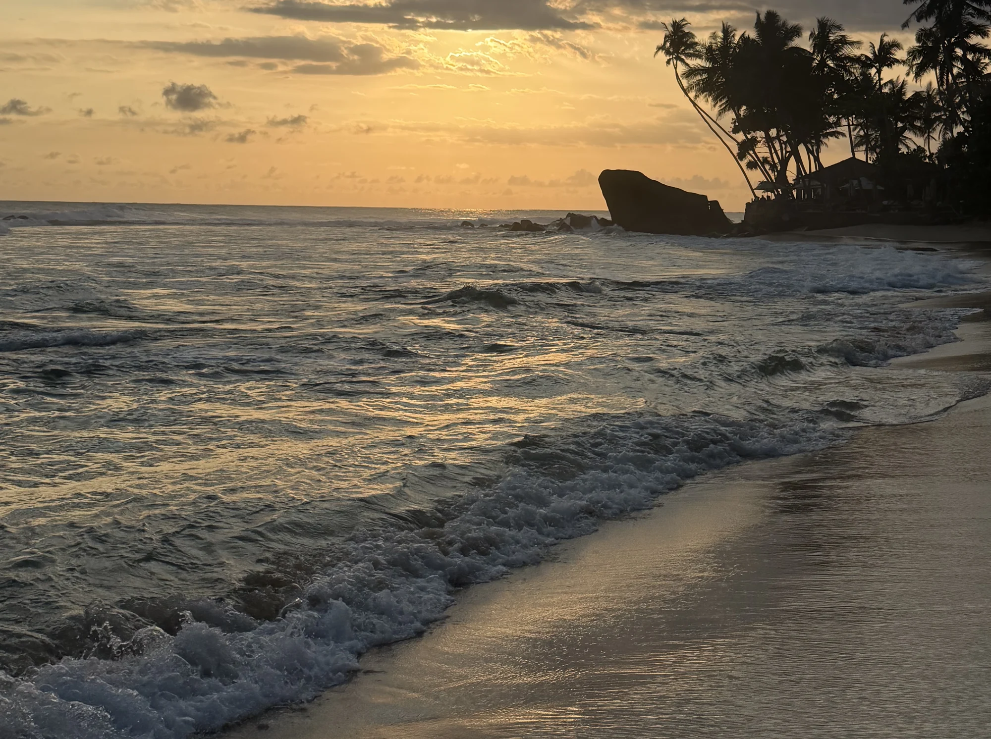 Dalawella Beach near Mihiripenna, south coast Sri Lanka